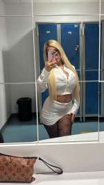 Sarı saçlı escort Sena