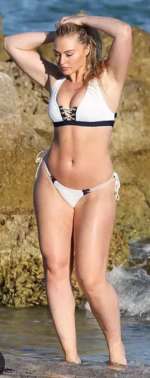 Yeşil gözlü seksi bayan Sahra