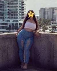 anal kraliçesi Azra