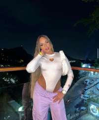 Beren Eve Otele Gelen Bayan