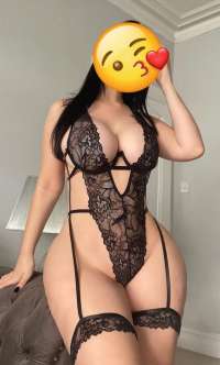 Beyaz tenli escort Zehra