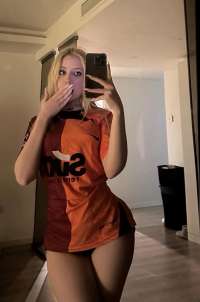 Beyaz tenli  Mila seksi escort