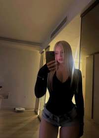 Beyaz tenli  Mila seksi escort