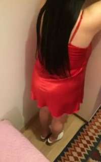 Erdemli'nin Göz Alıcı Kızı: Heyecan Dolu bir Geceye Hazır Olun