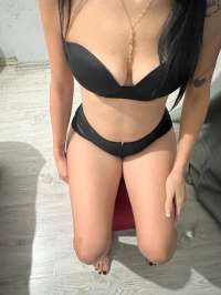 Fit küçük göğüslü escort ELA