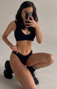 Genç Esmer Çıtır Bilge APART OTEL