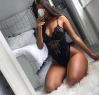 Heyecan verici bir hatun Sevgi