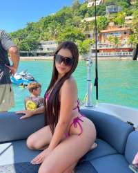 İri göguslu bayan Derya. Mersin Yenişehir 