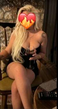 Kendi yeri olan Mersin escort Sinem