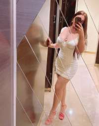 Kendisine özel seksi olan Dilan