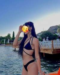 Manken hatlarına sahib escort Alya