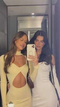 Mersin 2 bayan Lora & Mia. Kondom isteye bağlı