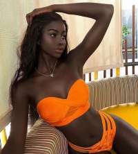 Mersin Siyah Derili Escort Bayan Lynn