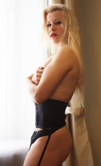 Mersin'de Baş Döndüren Eşsiz Güzellikte Escort: 66kg, 173 cm