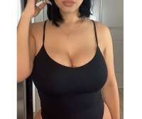 Mersindeki evine davet eden Çilek