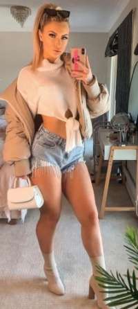 Mersin'in Büyüleyici Bayanlarıyla Tanışın: ESC Mersin'deki Rüyanızdaki Kadını Keşfedin