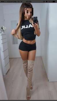 Mezitli'nin Zarif Eliti: Escort Dilara