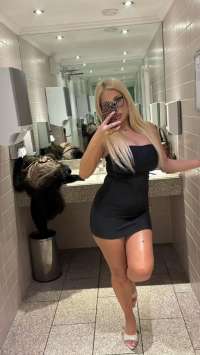Sarı saçlı escort Sena