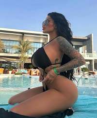 Seksi Rayya escort ile Doyulmaz geceler 