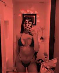 Sevgi tadında seks delisi  Şeyma