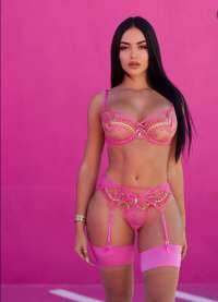 Sevgili Tadında escort Seçil