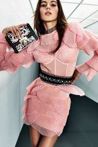 Silifke'nin Ateşli Çiçeği Ela: Kimi İyi Severseniz Sizin O Olur!