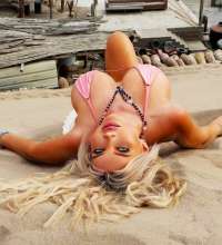 Tanya Üniverste caddesi escort