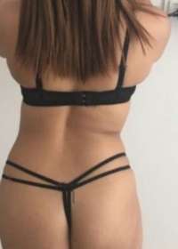 Tarsus'dan Çarpıcı Escort Bayan