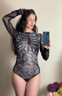 Tutkulu ve yetenekli Mersin escort Selda