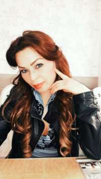 Yenişehir Bölgesinde Eşsiz Bir Deneyim: Güzelliği ve Zarafeti ile Sizi Büyüleyecek Olağanüstü Bir Kadın