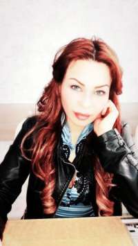 Yenişehir Bölgesinde Eşsiz Bir Deneyim: Güzelliği ve Zarafeti ile Sizi Büyüleyecek Olağanüstü Bir Kadın