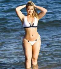 Yeşil gözlü seksi bayan Sahra